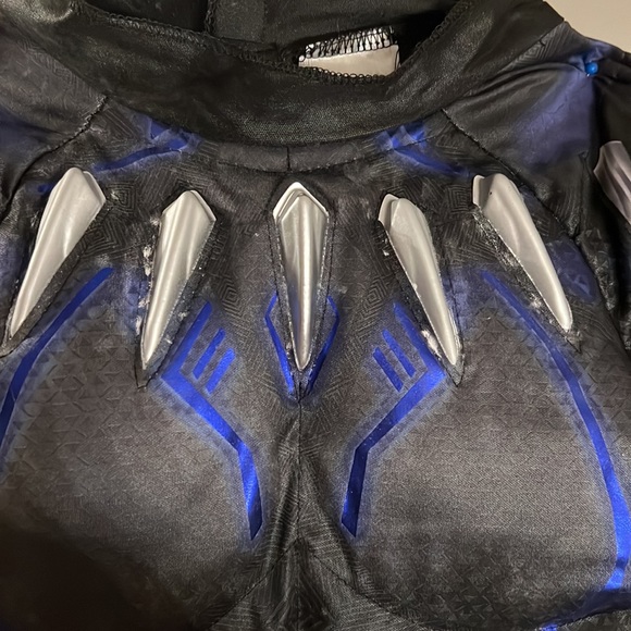 Boys large Black Panther Halloween costume. Excellent condition. No gloves. - Picture 4 of 7